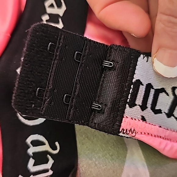 Juicy Couture Black and Pink Bras NWOT Size M - Picture 4 of 5
